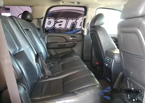 2011 Cadillac Escalade Premium z USA, uszkodzony, nr VIN 1GYS4CEF3BR156697